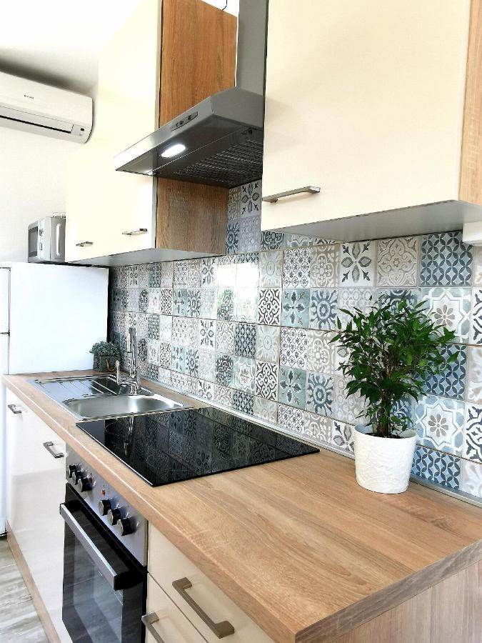 Apartments Lucia Pag Town Luaran gambar