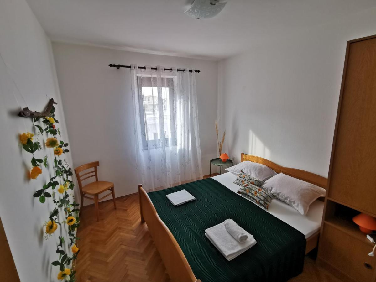 Apartments Lucia Pag Town Luaran gambar